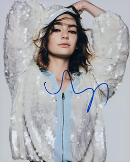 Brigette Lundy-Paine autograph