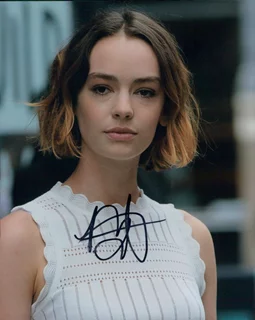 Brigette Lundy-Paine autograph
