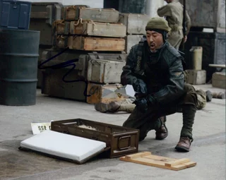 Kenneth  Choi autograph