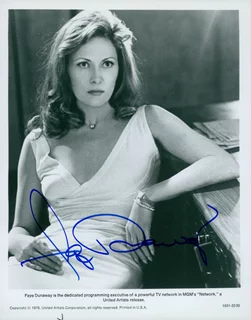 Faye Dunaway autograph
