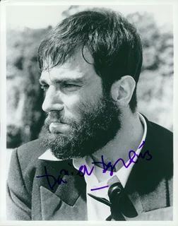 Daniel Day Lewis autograph