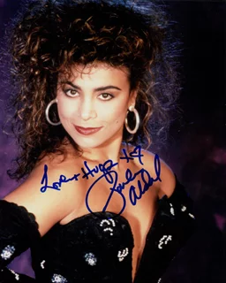 Paula Abdul autograph