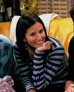 Courteney Cox autograph