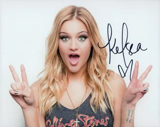 Kelsea Ballerini autograph