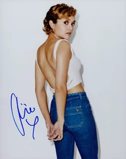 Olivia Cooke autograph