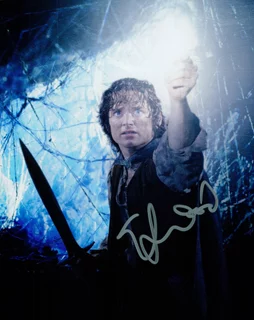 Elijah Wood autograph