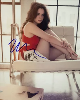 Vanessa Marano autograph