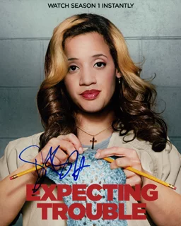 Dascha Polanco autograph
