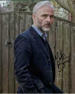 Mark Bonnar autograph
