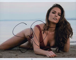 Shelby Lynn Brown autograph