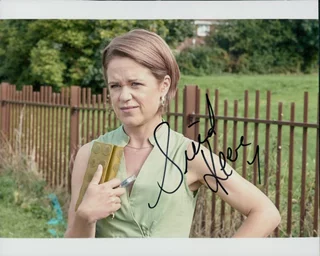Sinead Keenan autograph