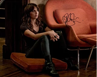 Ophelia Lovibond autograph