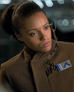 Maisie Sellers-Richardson autograph