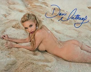 Dani Mathers autograph