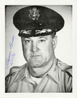 Tom Ferebee autograph