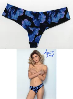 Allie Reed autograph