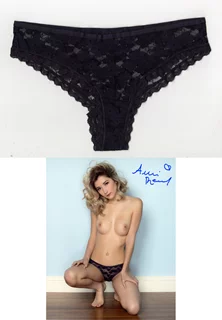 Allie Reed autograph