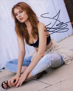 Serena Laurel autograph