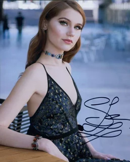 Serena Laurel autograph