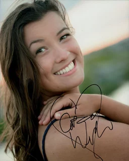 Caitlin Williams autograph
