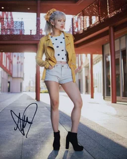 Kiki Wongo autograph