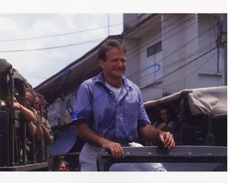 Robin Williams autograph