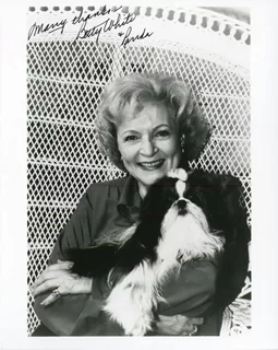 Betty White autograph