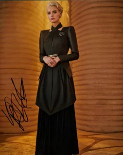 Wallis Day autograph