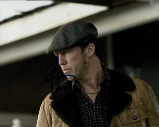 Jeffrey Donovan autograph