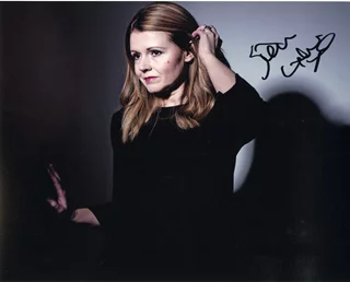 Sian Gibson autograph