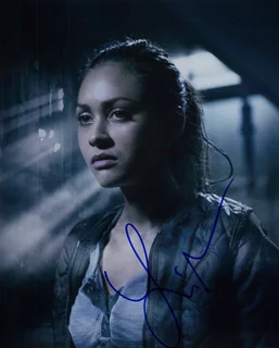 Lindsey Morgan autograph