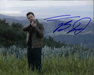 Brett Dalton autograph
