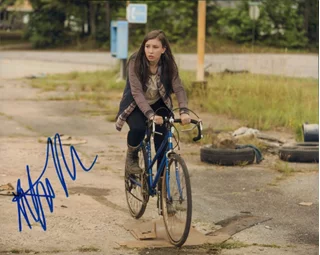 Katelyn Nacon autograph