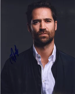 Manuel Garcia-Rulfo autograph