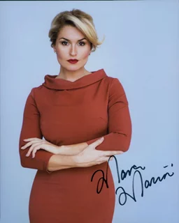 Mara Marini autograph