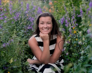 Caitlin Williams autograph