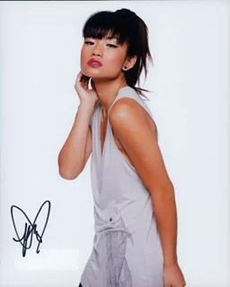 Kiki Wongo autograph