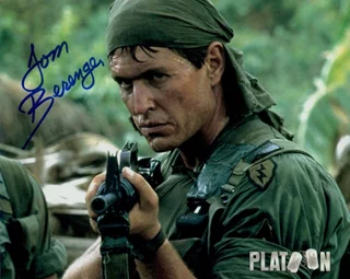 Tom Berenger autograph
