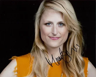 Mamie Gummer autograph