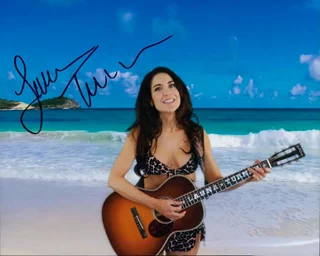 Lahna Turner autograph