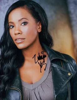 Zakiya Young autograph