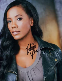 Zakiya Young autograph