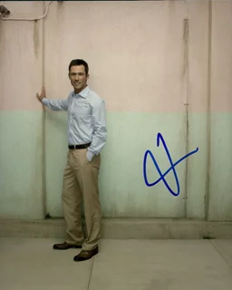 Jeffrey Donovan autograph