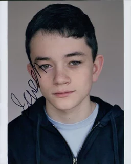 Lewis MacDougall autograph