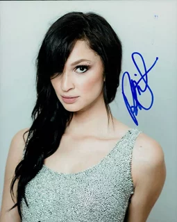 Ruby Modine autograph