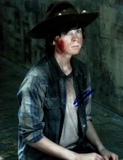 Chandler Riggs autograph