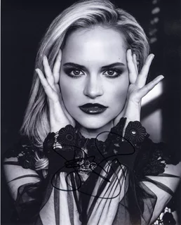 Stephanie Styles autograph