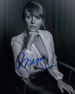 Bryce Dallas Howard autograph