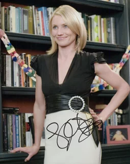 Cameron Diaz autograph
