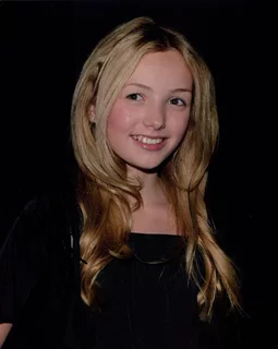 Peyton List autograph